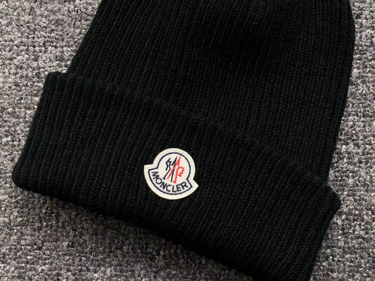 Bonnet Moncler Noir 4