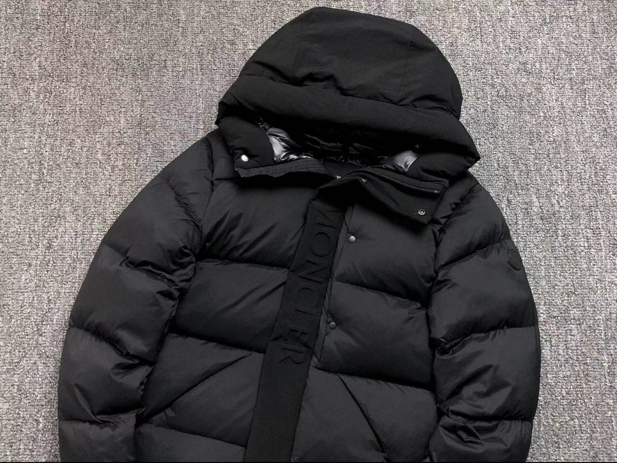 Moncler Winterjacke Schwarz Matt 4