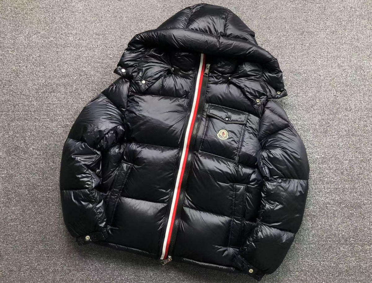 Veste d'hiver Moncler Noir et Rouge 2