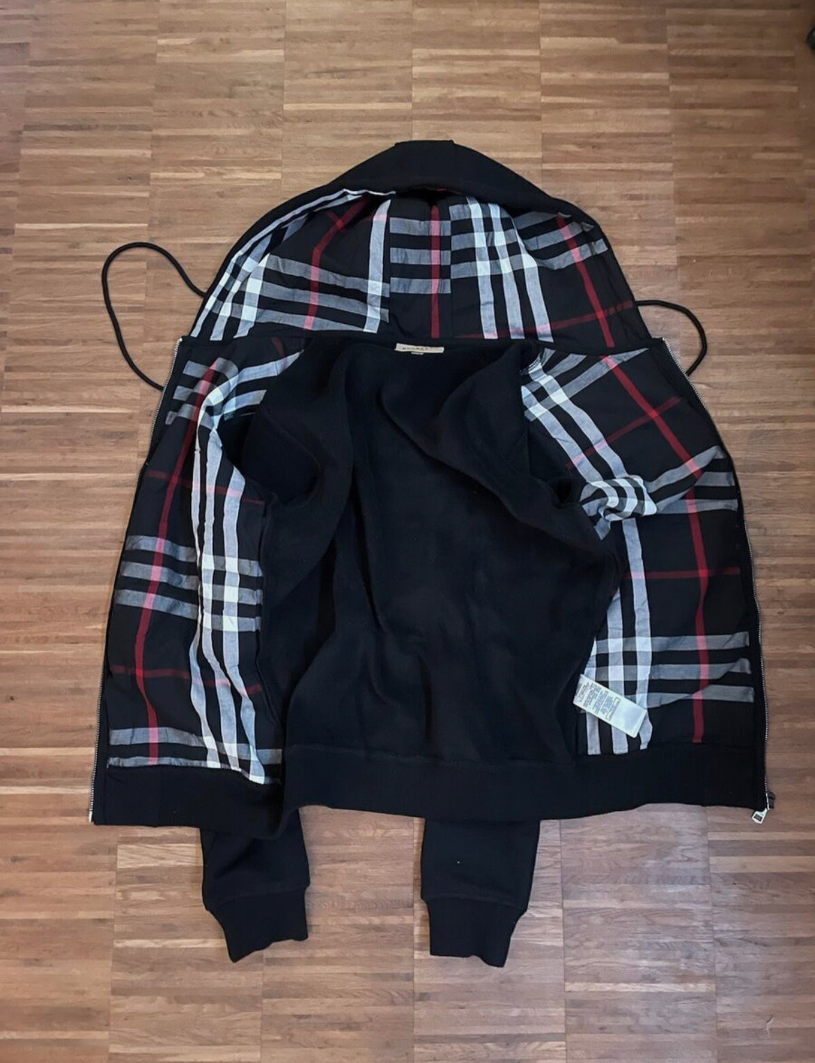 Burberry Zipper Schwarz 3