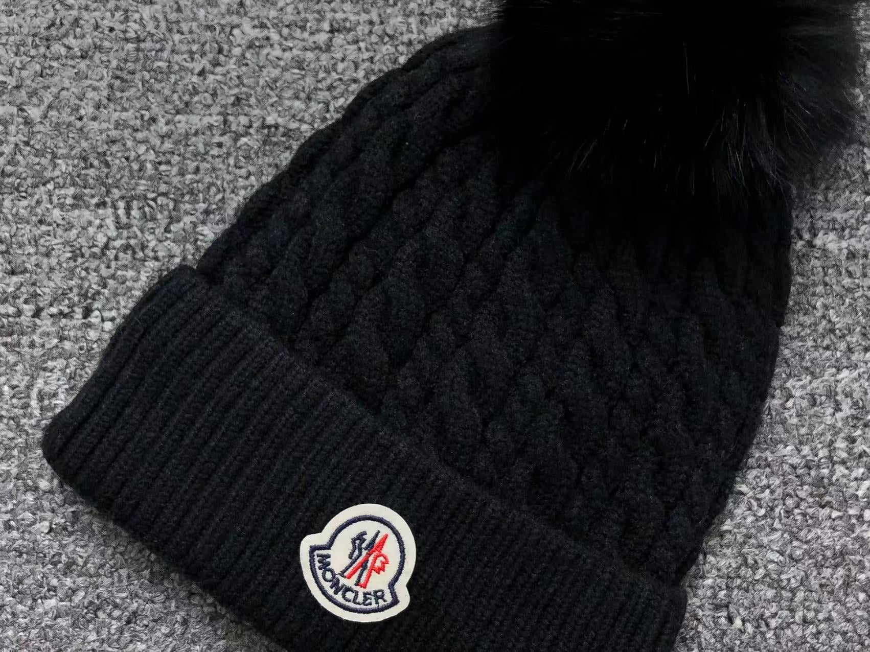 Bonnet Moncler Noir 1