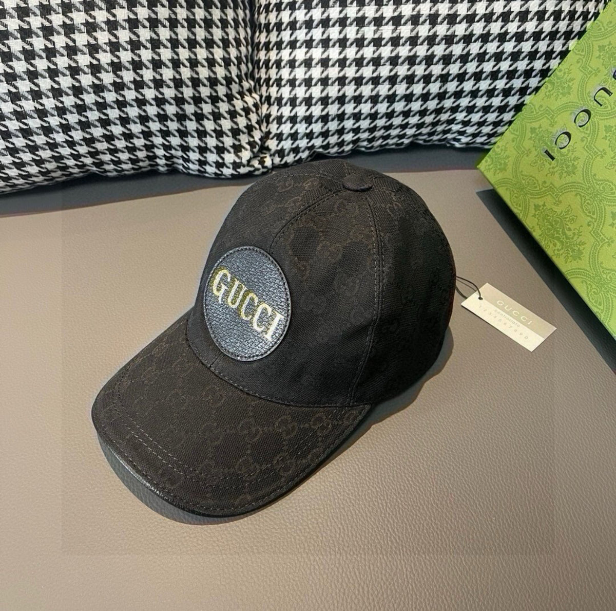 Gucci Cap Black Logo 6