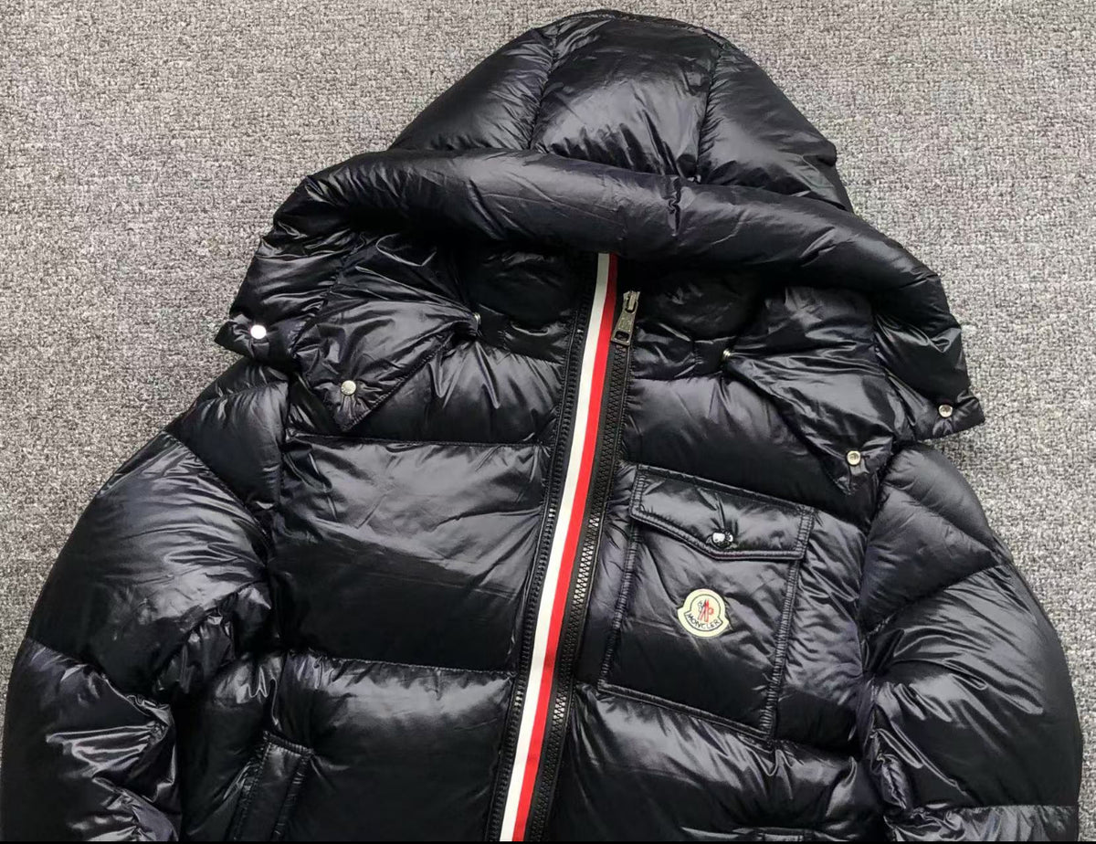 Veste d'hiver Moncler Noir et Rouge 2